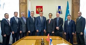 Представитель МИД России в Южно-Сахалинске В.Носов принял участие во встрече врио губернатора Сахалинской области В.Лимаренко с представителями консульского корпуса островного региона.