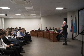 Представитель МИД России В.Н.Носов принял участие во встрече представителей Сахалинской общественной организации бывших несовершеннолетних узников фашистских лагерей «Память» со старшеклассниками школ г. Южно-Сахалинска